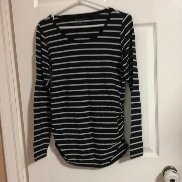 Maternity shirt - Picture 1 of 1